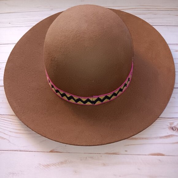 Accessories - Wool Hat ** Fraying Inner Band